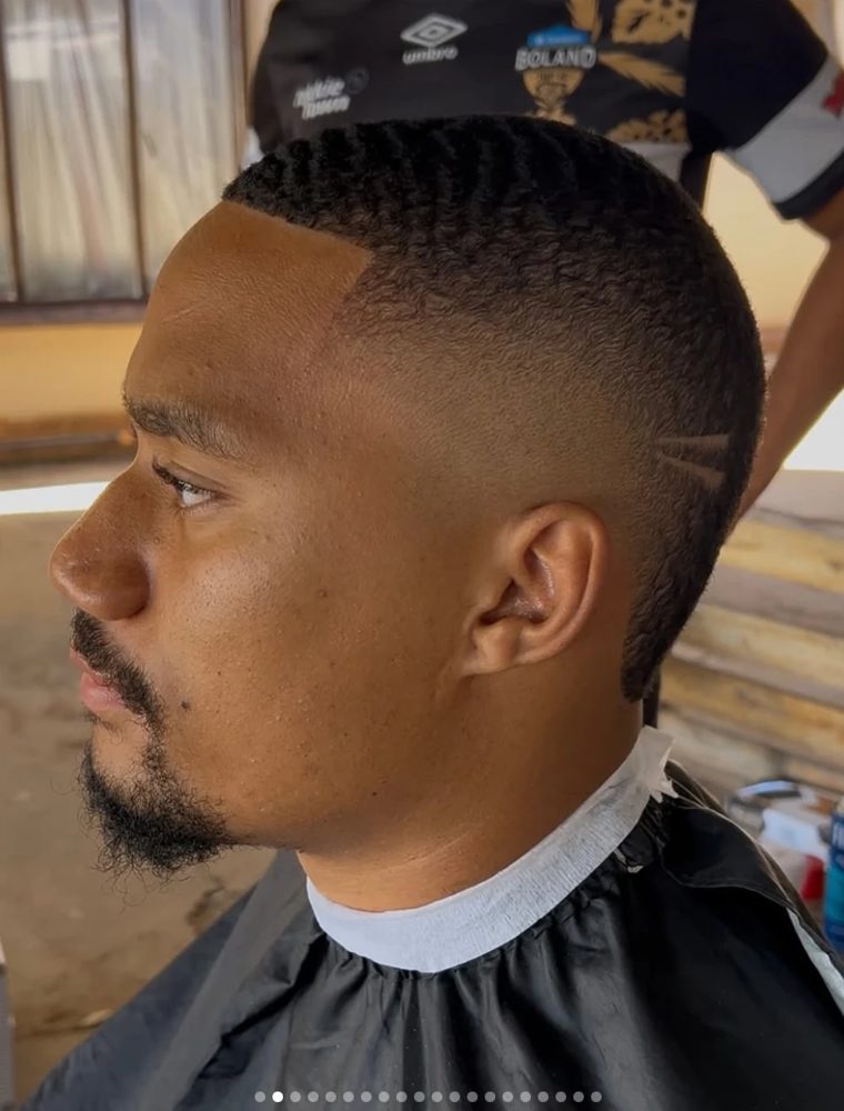 Waves with razor design and taper fade